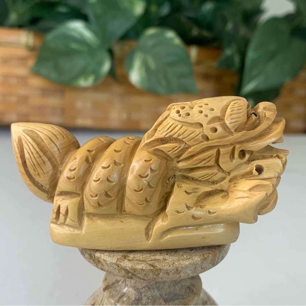 Japanese Netsuke Dragon Snake Beast Boxwood Carving Hand Carved Wood Animal 3.5" - Picture 2 of 16